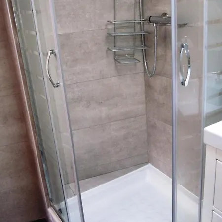 Apartment Duplex In Alfama - Go2lisbon *