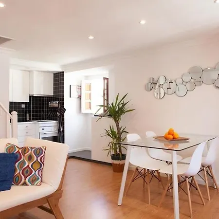 Apartman Duplex In Alfama - Go2lisbon *